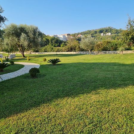 La Hacienda Hotel Ulcinj Buitenkant foto