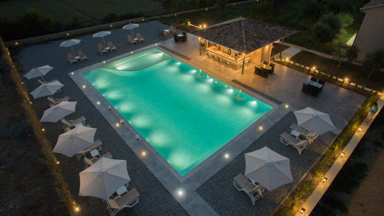 La Hacienda Hotel Ulcinj Buitenkant foto