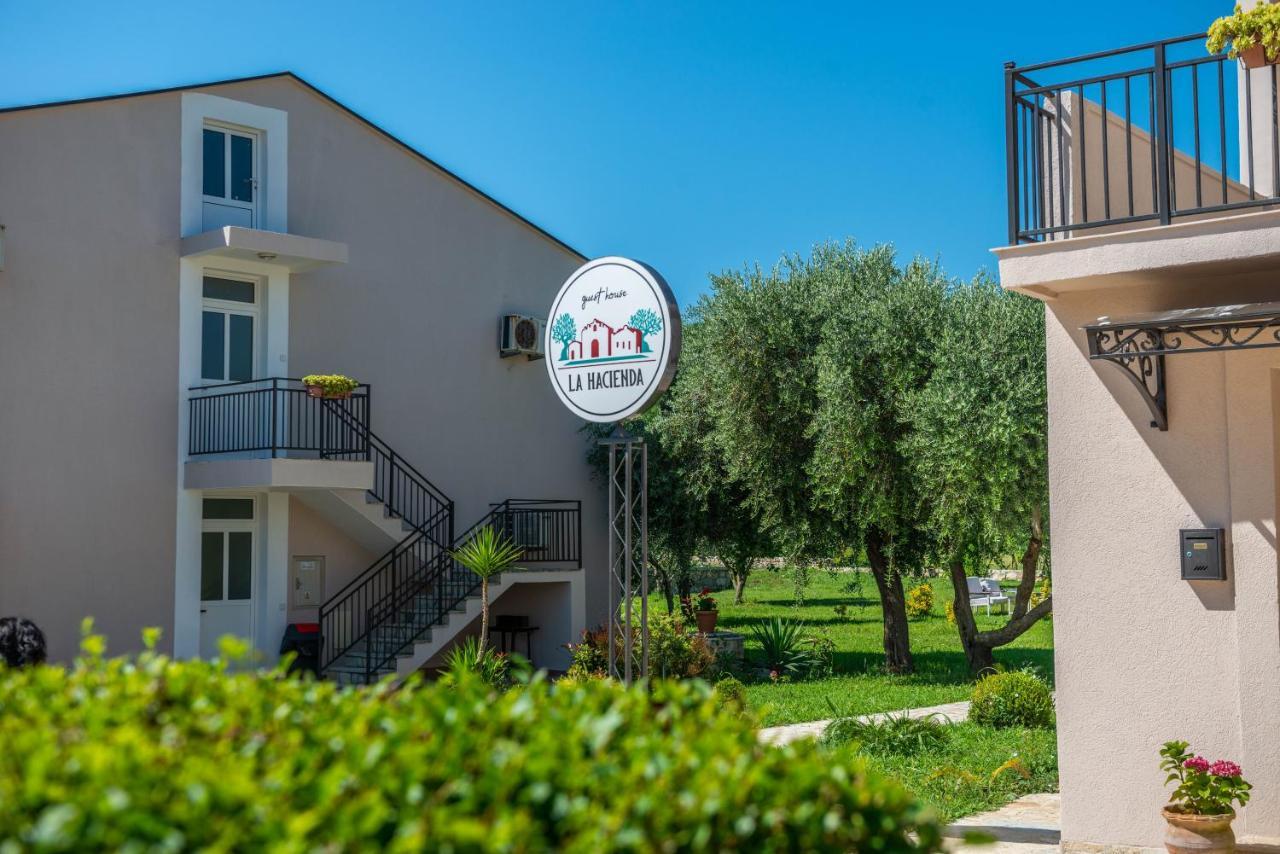 La Hacienda Hotel Ulcinj Buitenkant foto