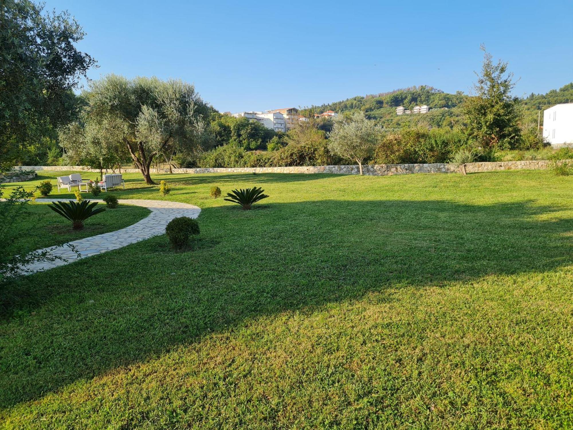 La Hacienda Hotel Ulcinj Buitenkant foto