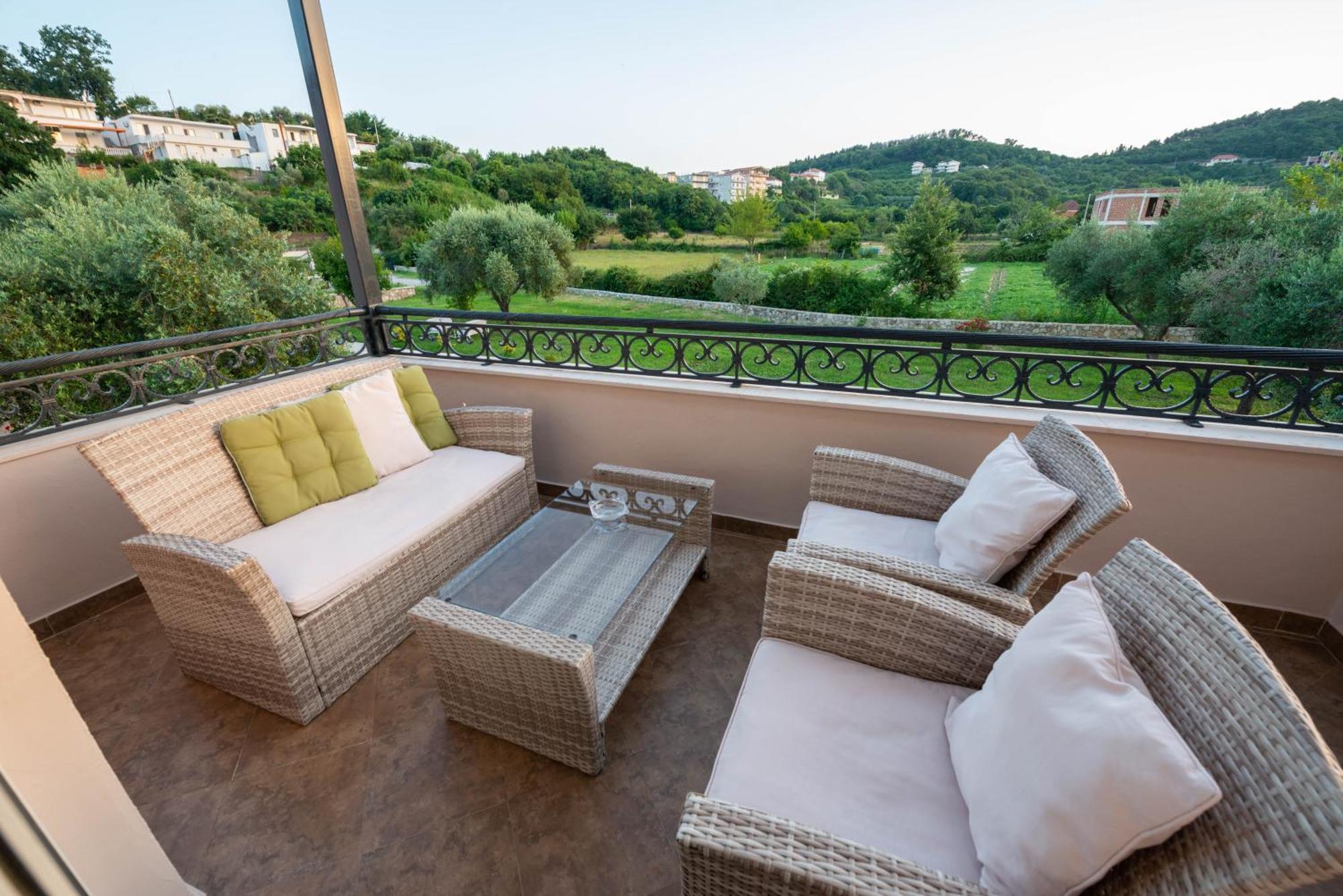 La Hacienda Hotel Ulcinj Buitenkant foto